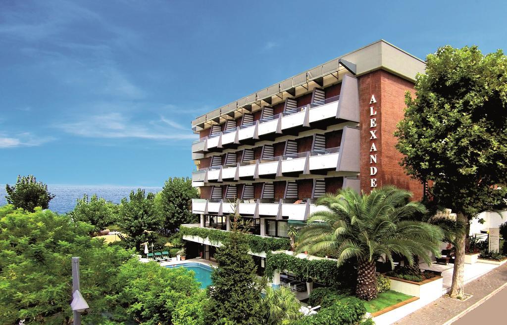Hotel Alexander Gabicce Mare Esterno foto