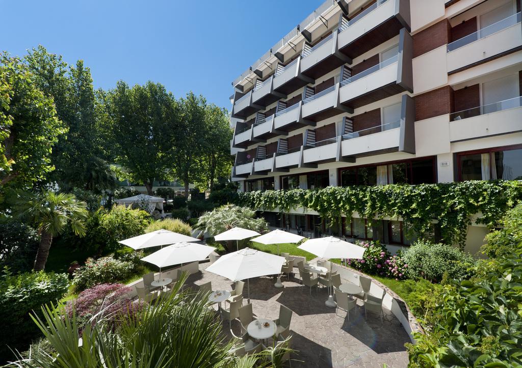 Hotel Alexander Gabicce Mare Esterno foto